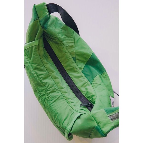 Rework Patagonia Shell Sling Bag - Picture 4 of 12